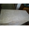 Hohes Sideboard im Wellendesign mit 2 Türen und geschliffener weißer Patina - 100 x 92 cm