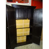 Armoire sculptée fleurs patine foncée