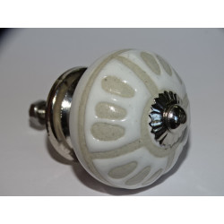 Furniture knobs with four trios of raised dots - silver