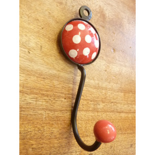 Patère en porcelaine rouge et ronde avec pois blancs