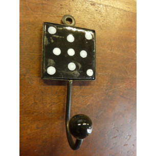 Mini hook black sky with pitch