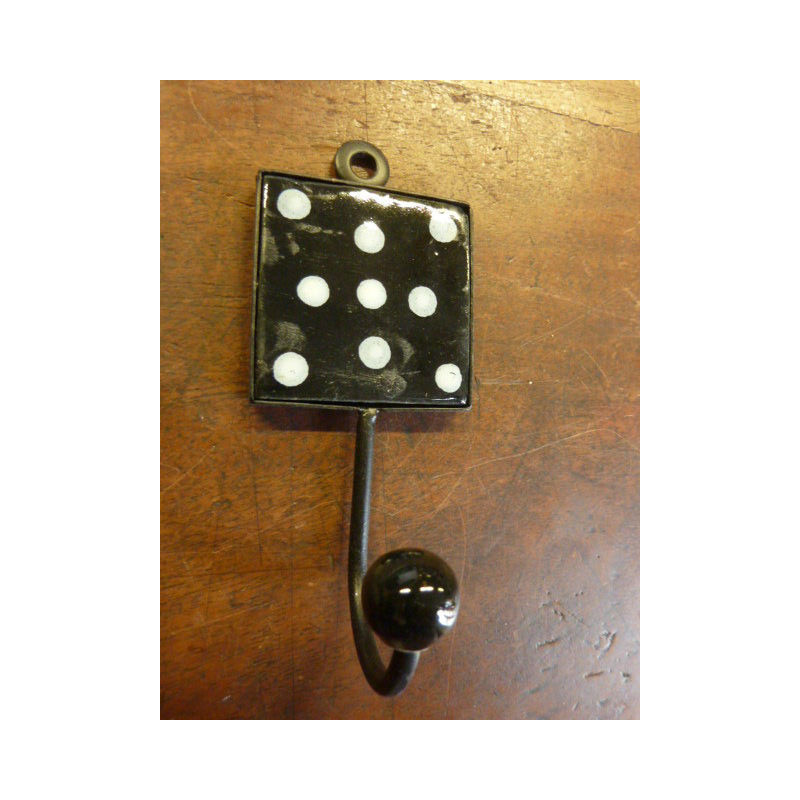 Mini clavija negro paso de hoyo