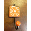 Mini patère Carré orange à cercle