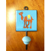 Gancho 8x8 cm camello azul