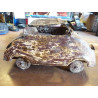 viejo coche oxidado hierro blanco - 1
