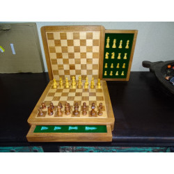 Jeux d'échec magnétique 18 x18 cm avec tiroir de rangement
