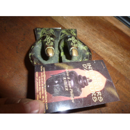 Hand des Buddha Visitenkartenhalters - schwarze und grüne Patina