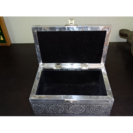 Grande boîte à bijoux avec pentagone et velours noir