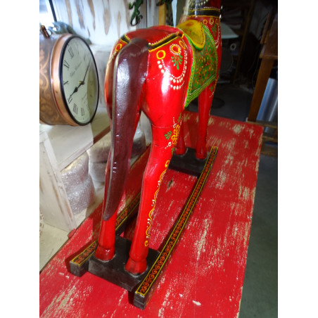 Grand cheval de cérémonie à bascule 60x72 cm - rouge