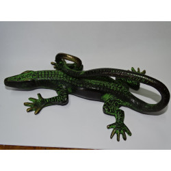 Mango grande de bronce lagarto negro con pátina verde - derecha