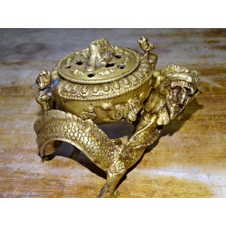 Incensario de bronce en forma de dragón con pátina dorada