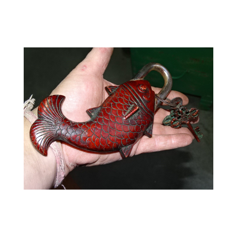 Lucchetto in bronzo Pesce patina marrone