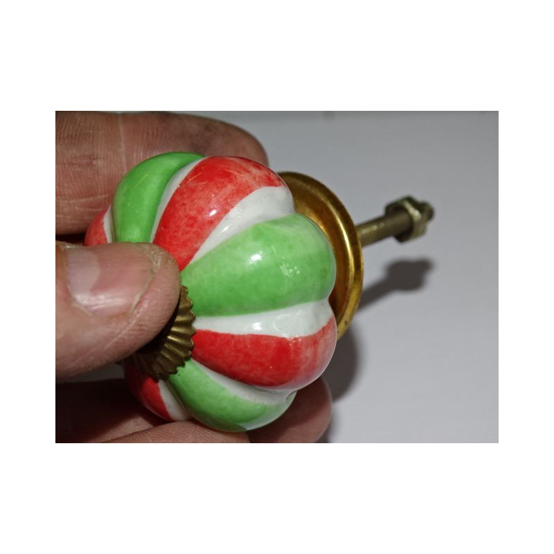 Calabaza de la melcocha botones verde y rojo